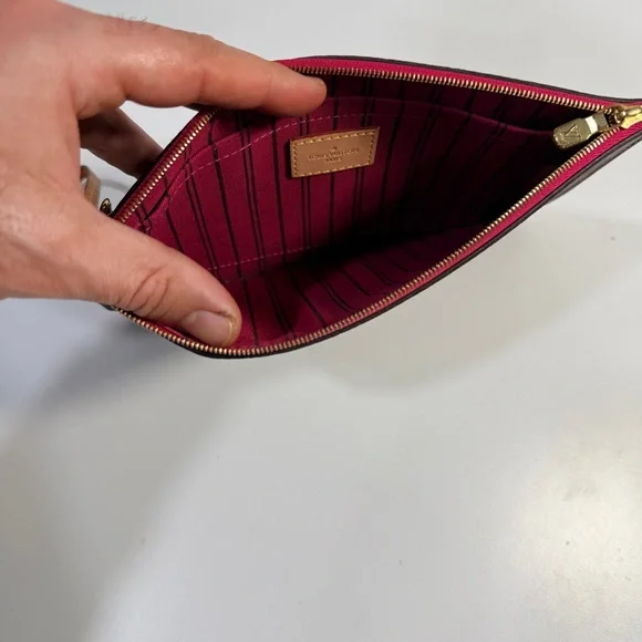 Louis Vuitton Neverfull Monogram Pochette Wristlet Pouch Clutch Red Pink Lining - Picture 8 of 12